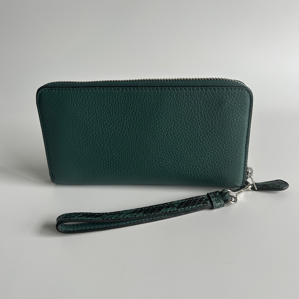 Coach Accordion Zip Green Pebbled Leather Wristlet Wallet Excellent - Picture 2 of 5